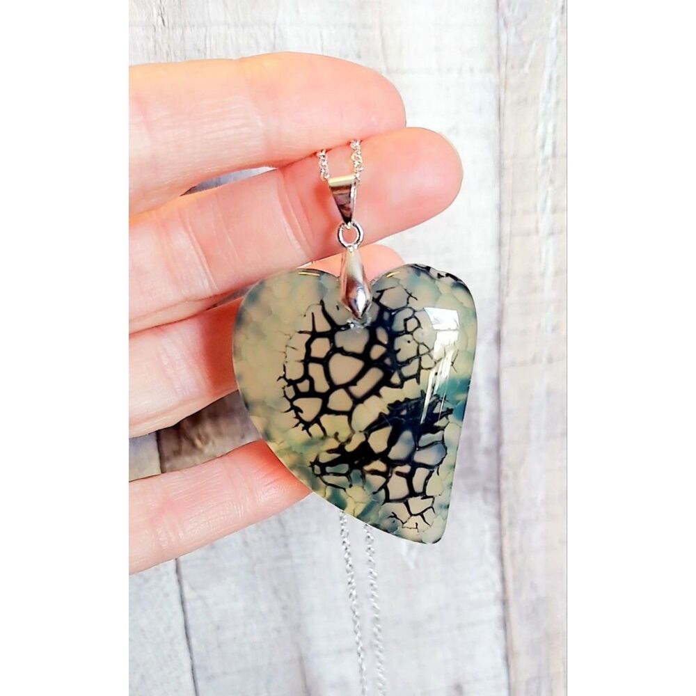 Dragons Vein Agate Heart Necklace